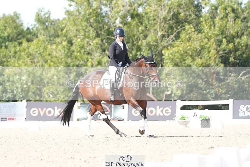 250817-154738-11579 - 083-Emily.JarvisCriafol.Two.Tone.Tequila