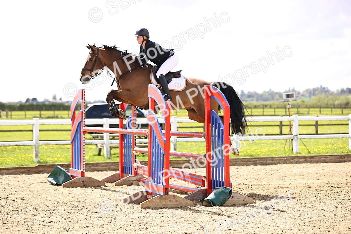 SBM_004190 - Class 17 - Senior Newcomers - 1.10m