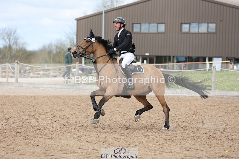 240419A-125558-07529 - Cls 6, 2 Star Medium Tour 1.35m