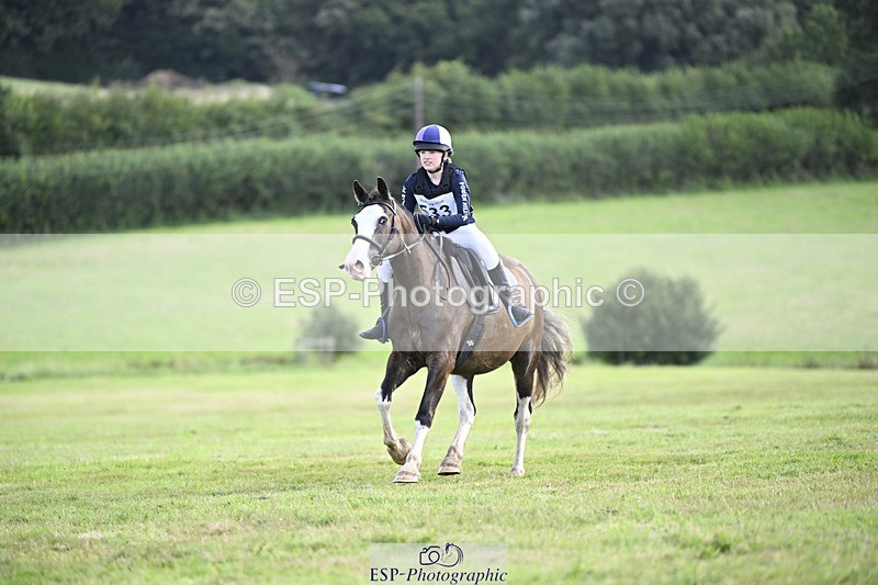 240825X-110301-32420 - 70cm XC 11.00 to 12.00