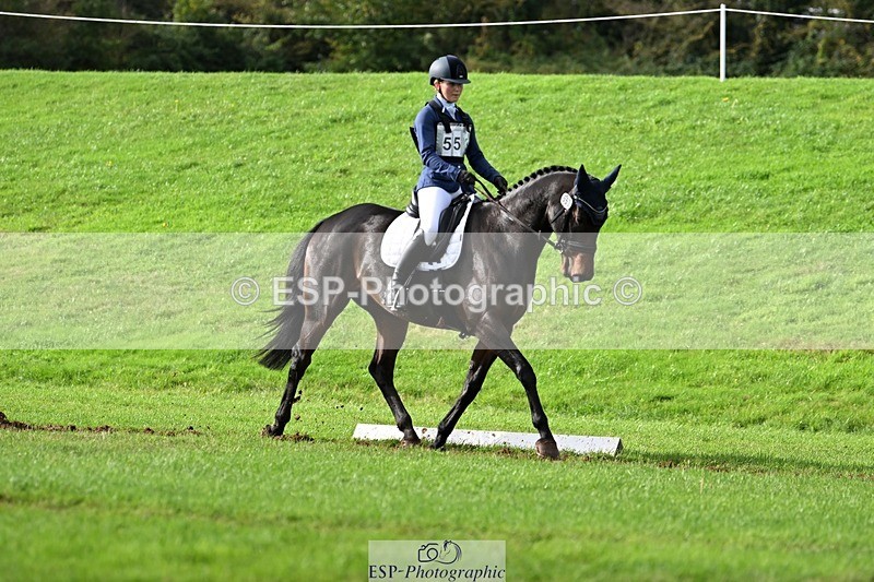 241025-122617-07287 - 553-Hanna.Bertorelli-BWTH.CLASSIC.CUT