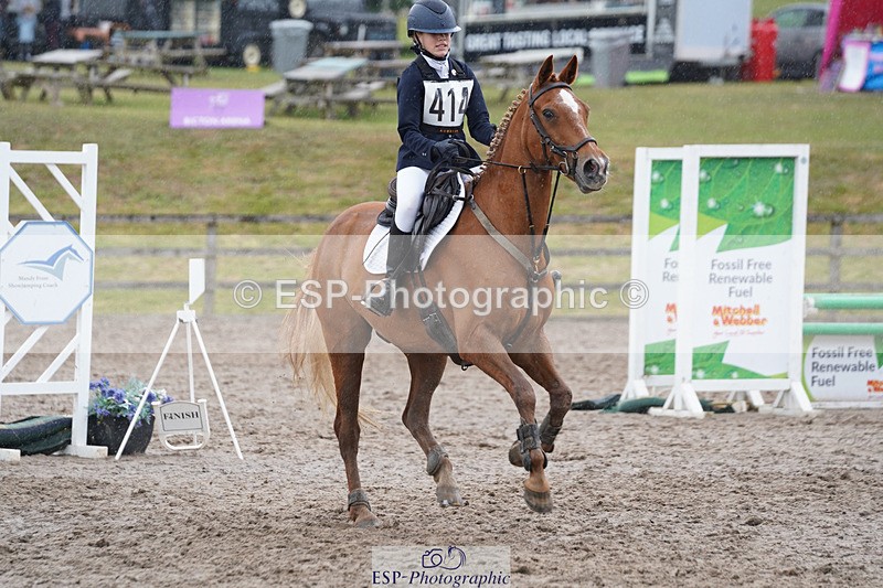 240824X-121956-23962 - 80cm Round 1 12.00 to 13.00