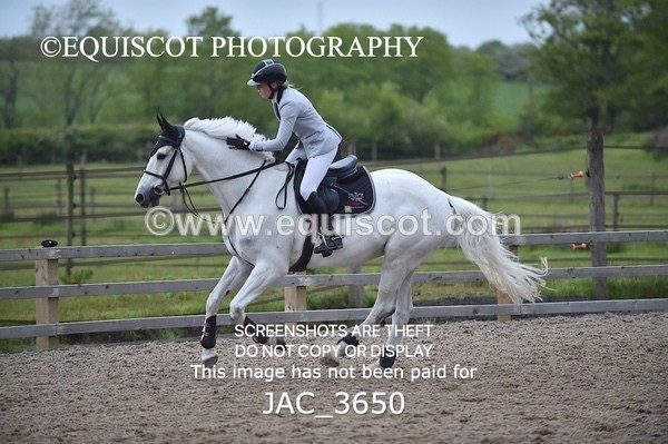 JAC_3650 - CLASS 8 Senior Newcomers/ 1.10m Open