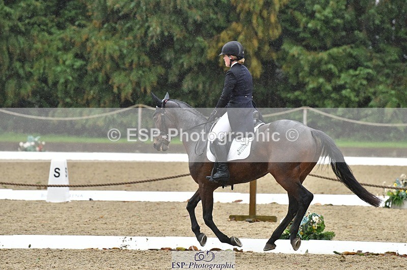 231018-152414-00772 - 009-FUTURE.GRAVITIE-Gini.Hope-DR