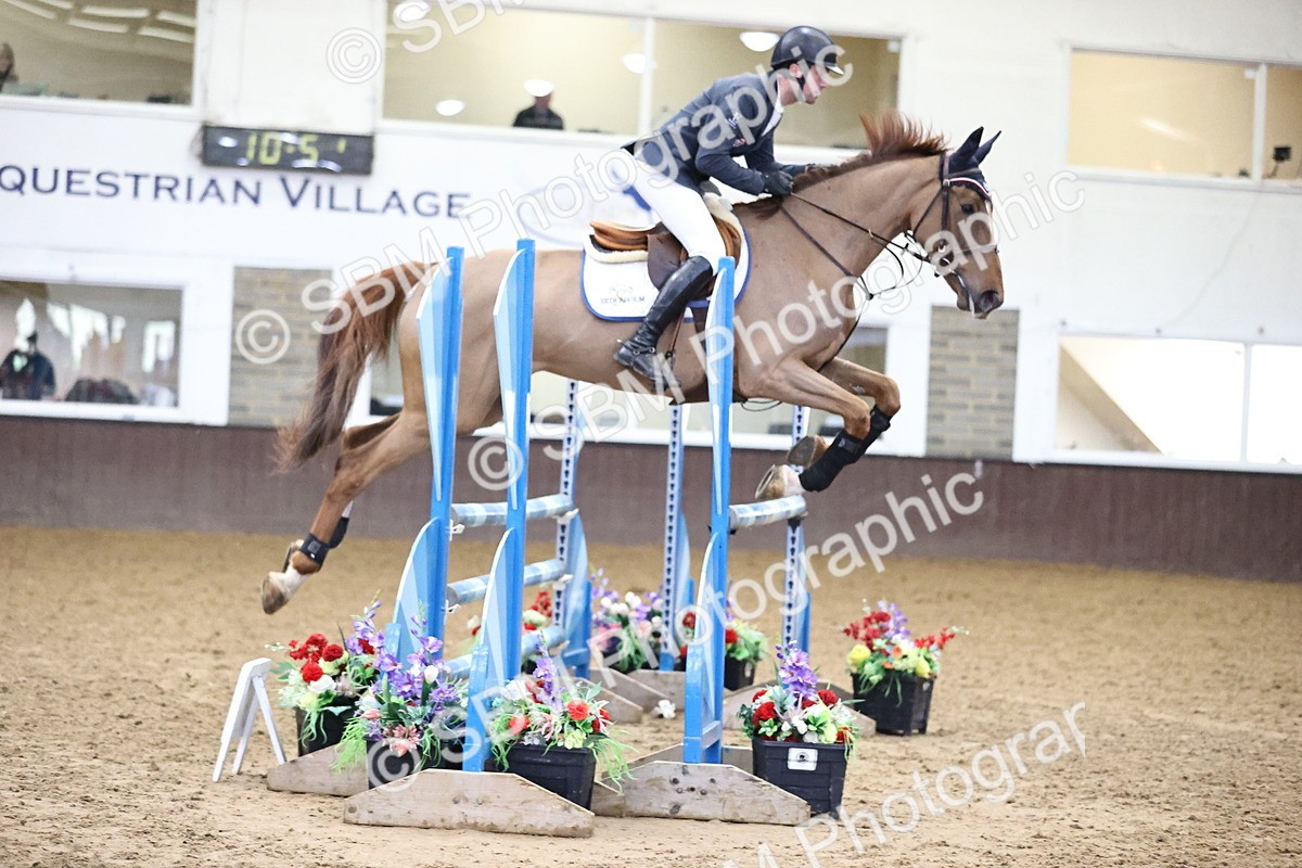 SBM_004990 - Class 16 - Senior Newcomers - 1.10m