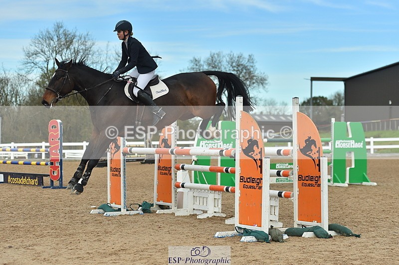 231111A-122820-01855 - Cls 12 Newcomers & 1.10m Open