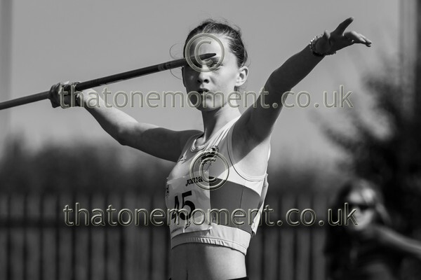 Age25SUN-928882 - Field Female Set Two