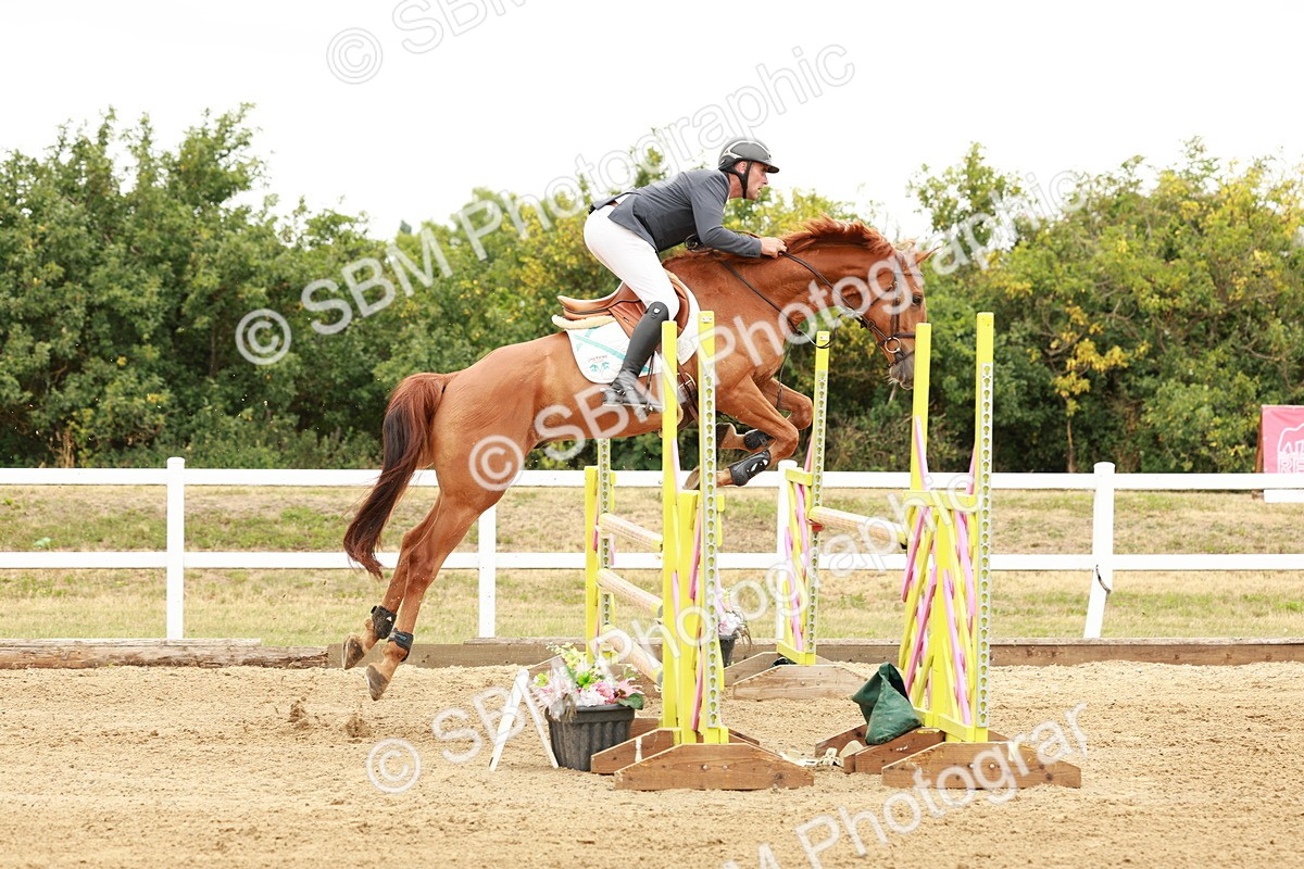 SBM_016639 - Class 20 - Senior Newcomers - 1.10m