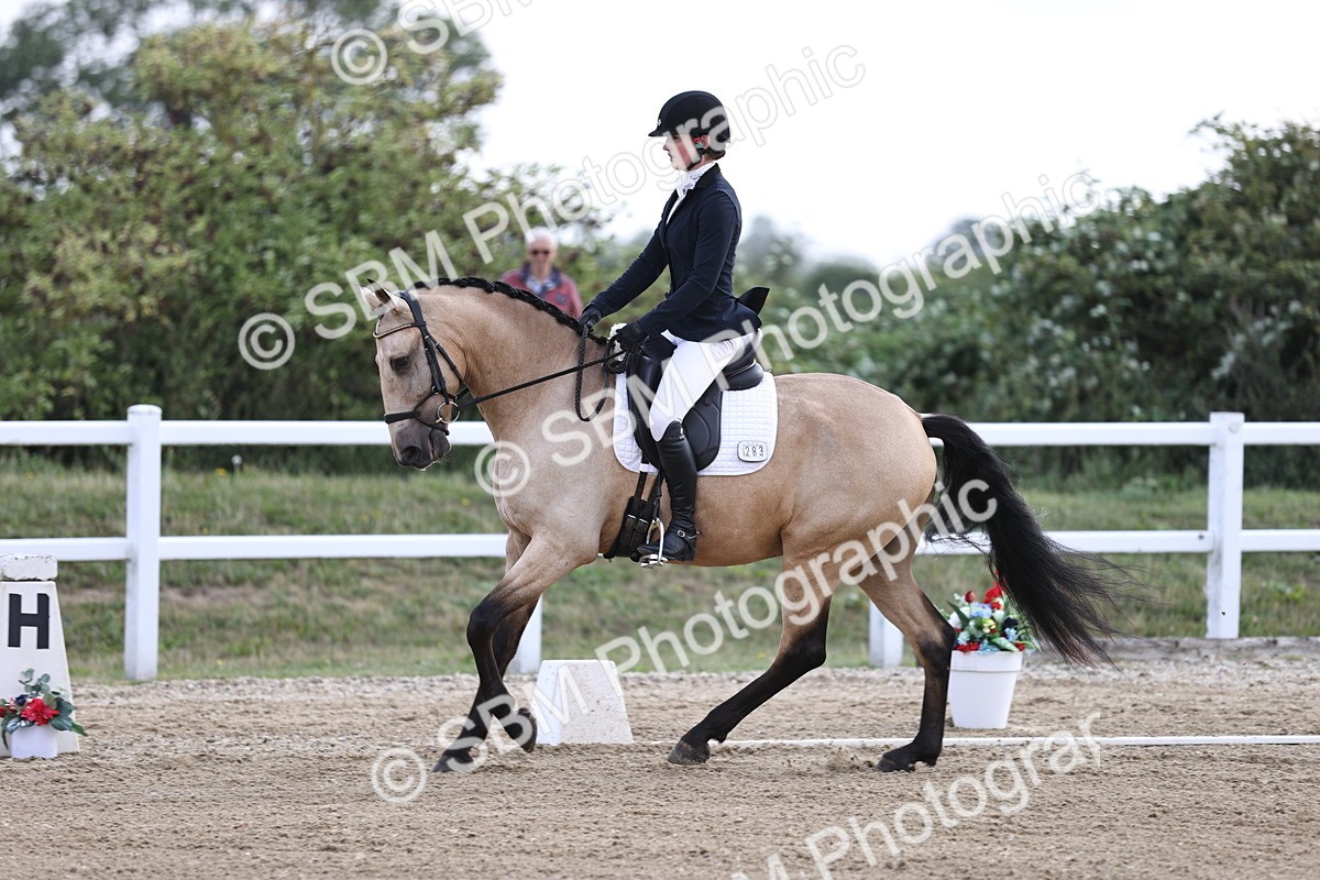 SBM_015304 - Class 14 - Novice 23 - 9.05-10.08