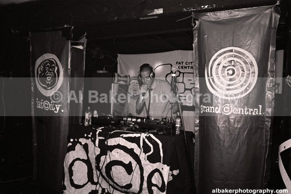 21 edan - Friends-&-Family @ the-roadhouse 16.11.02