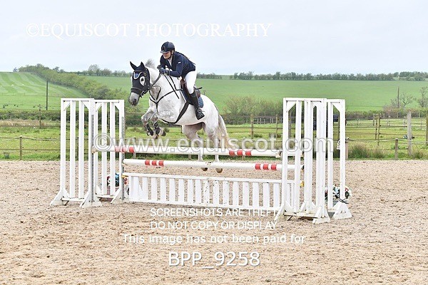 BPP_9258 - CLASS 30 SUN Senior Newcomers/ 1.10m Open