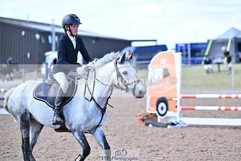 250627-171810-00910 - Cls 6 Stepping Stones 128cm and 138cm