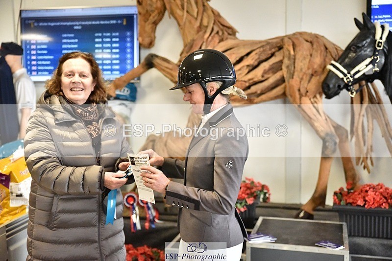 250215-153656-04468 - Medium Gold Presentations