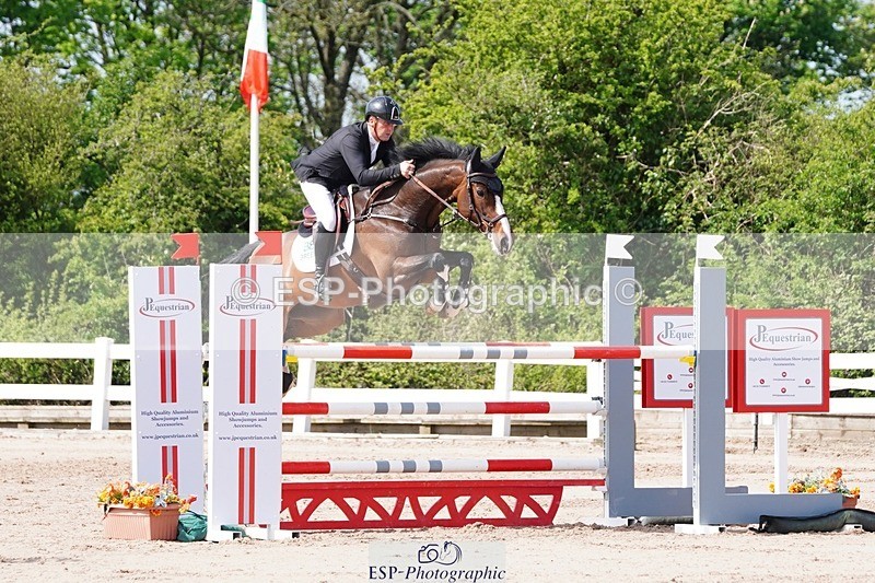 250427-110554-16109 - Cls 4 - 2 Star Small Tour