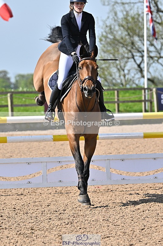 240509A-104326-00966 - Cls 8 Foxhunter