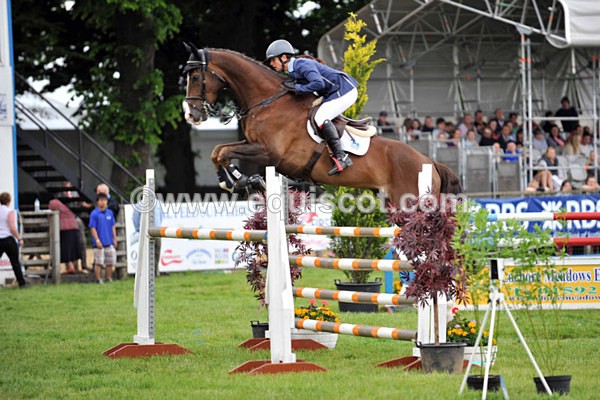 EQUISCOT 9253 - A WEE PEEK AT RHS 2013