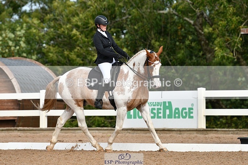 250906-095846-00530 - 090-Isabel.LawsonIn.the.pink