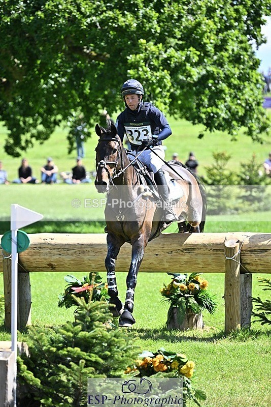 240525-105641-12132 - 323-EMERALD_ENDEAVOUR-Harry_Dzenis