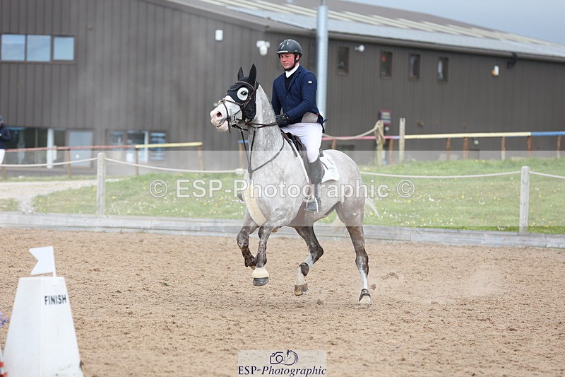 240419A-104228-06171 - Cls 2, 2 Star Small Tour 1.30m