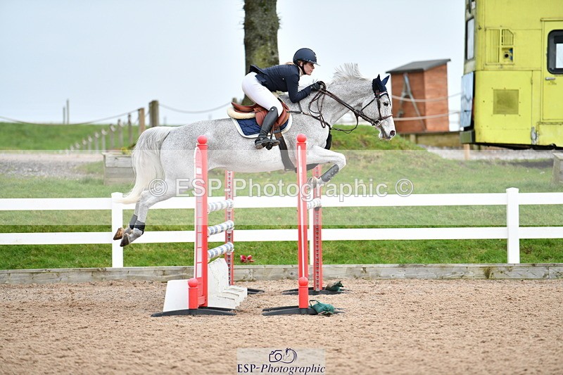 240124A-125227-00570 - Cls 3 Newcomers & 1.10m Open