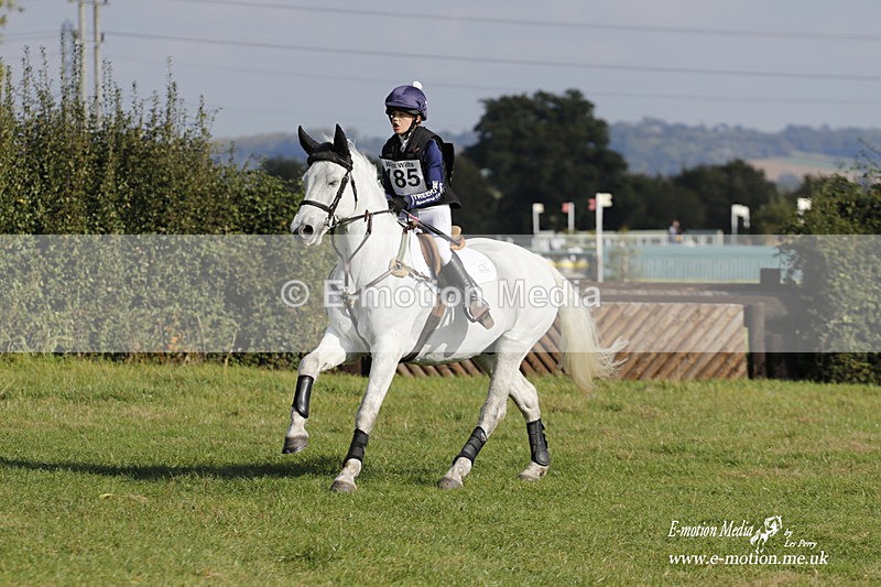  WWHT 171021 3304 - Intermediate (0.90m)  17/10/21