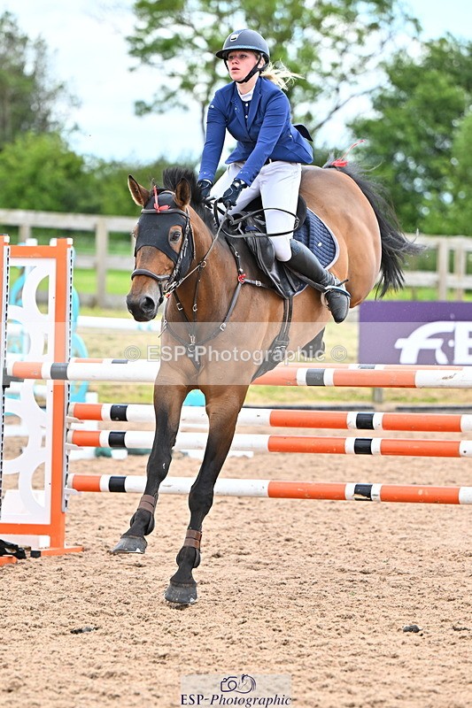 240608A-132857-02563 - Cls 4 Snr Newcomers and 1.10m Open