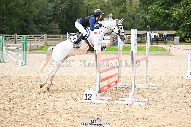 230930-123258-00516 - Cls 5 Pony Foxhunter & 1.10m Open
