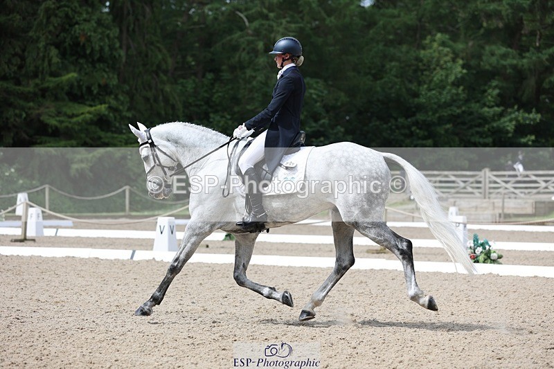 240524-110035-07569 - 267-VAN_KAUNITZ-Jemima_Howden