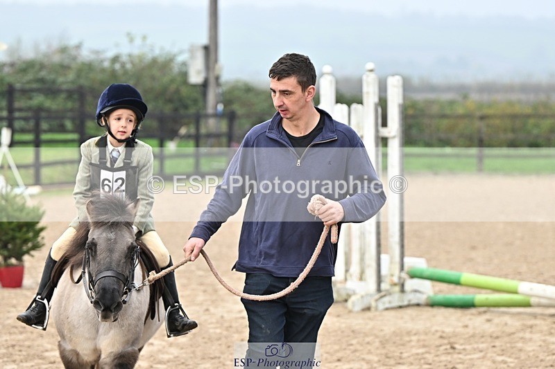 241110-102113-00261 - 40cm Showjumping