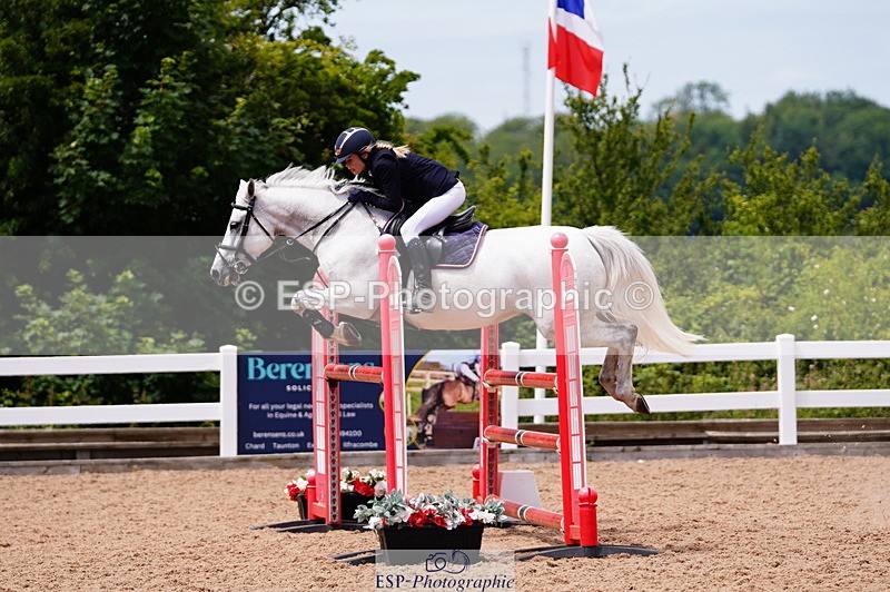 240629A-124850-05455 - Cls 18 Newcomers and 1m Open