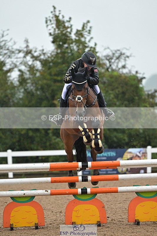 240925A-132458-00853 - Cls 4 Newcomers and 1.10m Open