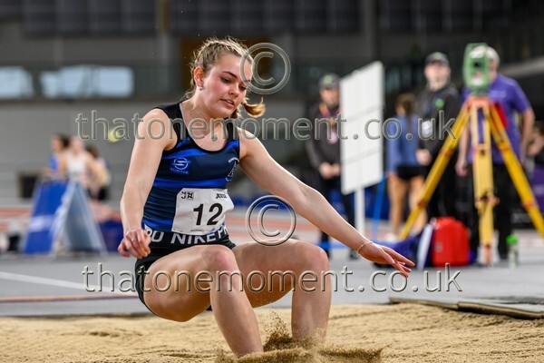 AgeInd25SUN-912314 - Field Female