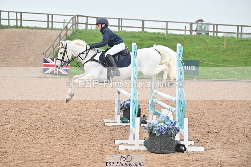 240505A-111920-04821 - Cls 3  Pony Discovery & 90cm Open