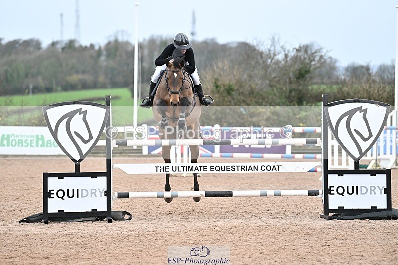 241206-140941-01059 - Cls 6 Foxhunter and 1.20m Open