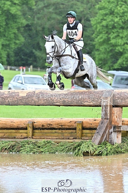 240526-124205-22138 - 404-DEERPAIRC_REVELRY-Max_Warburton