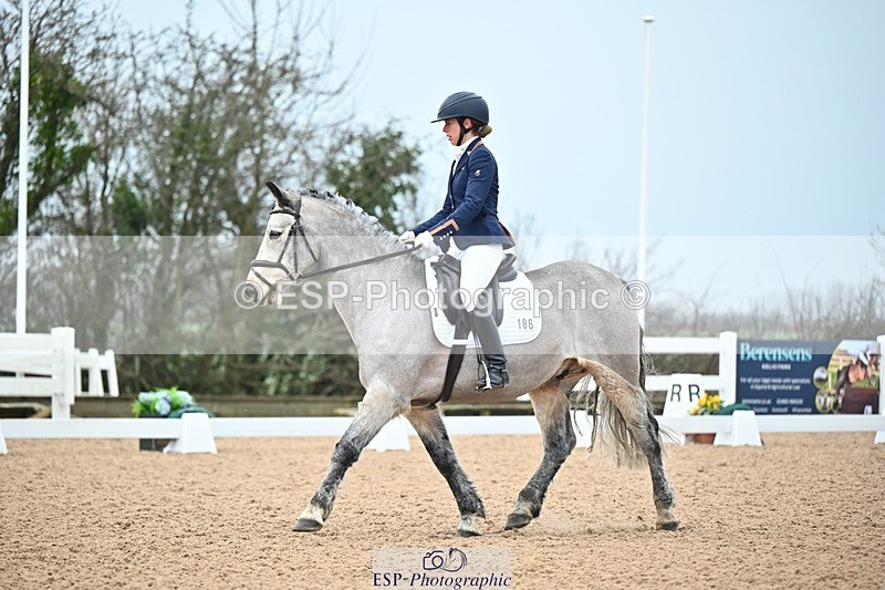 250214-102746-00792 - 186-Elizabeth.Allen-Tully.Mist