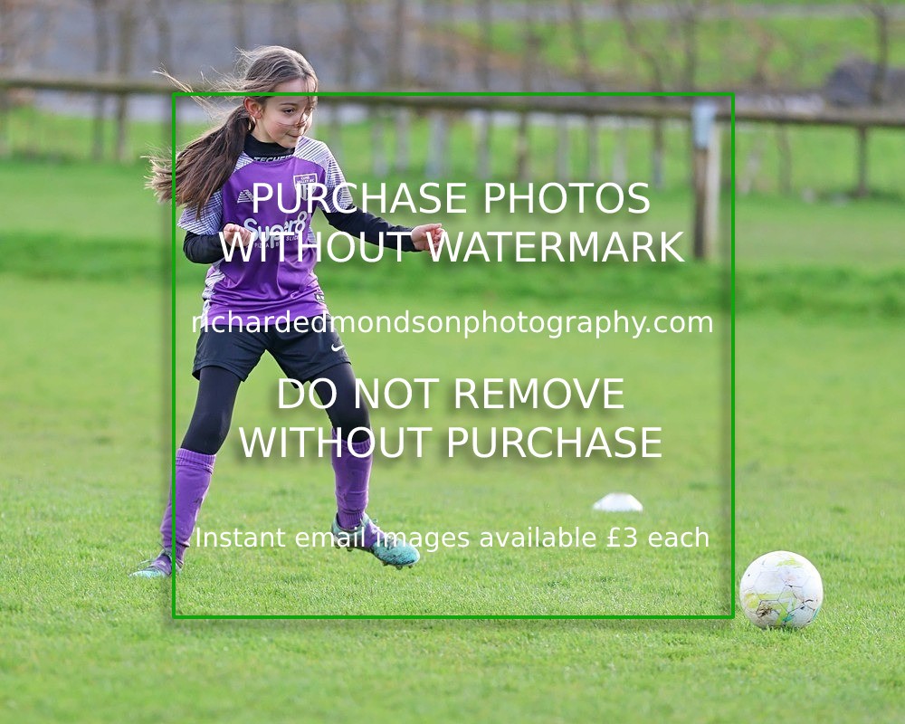533A3240 - Kendal United Girls Under 10's vs Lune Valley Lightning Under 10's