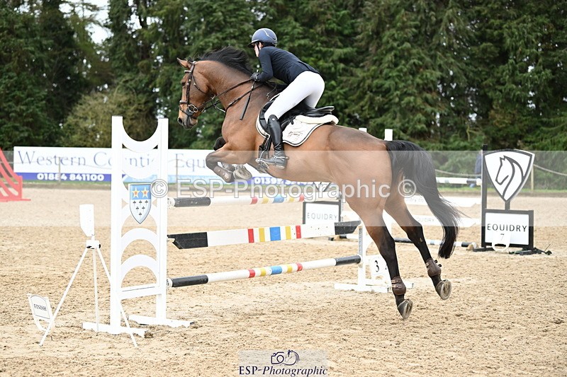 250323A-152953-05028 - Cls 25 Snr Fox & 1.20m Open