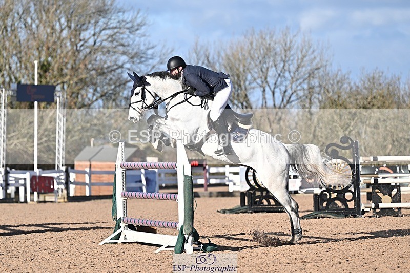 260107-130955-00360 - Cls 5+6 Foxhunter and 1.30m