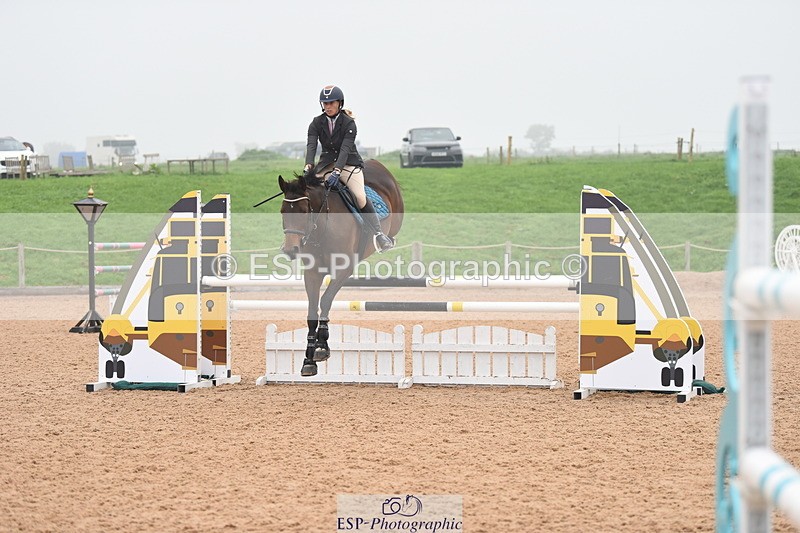 230916A-170044-05728 - Cls 19 Snr 1.10m Derby