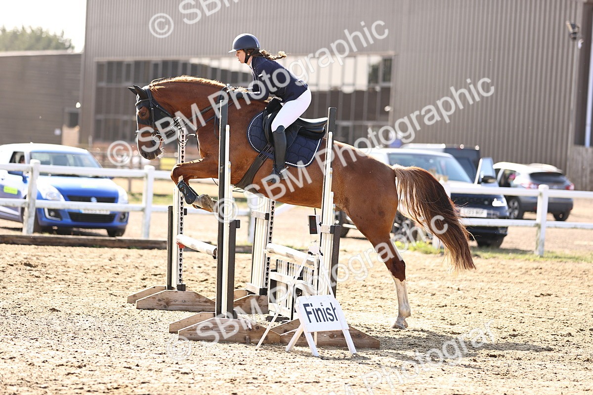 SBM_005543 - Class 8 - Clear Round