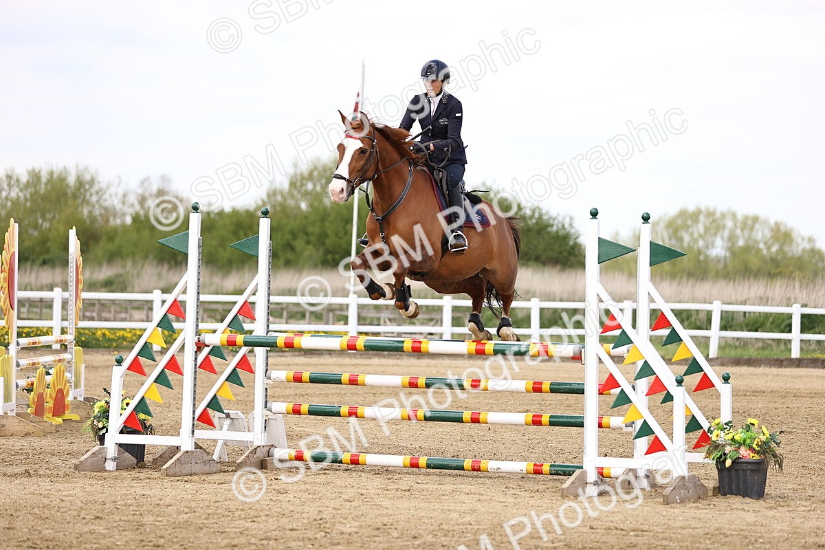 SBM_002210 - Class 11 - Senior newcomers - 1.10m