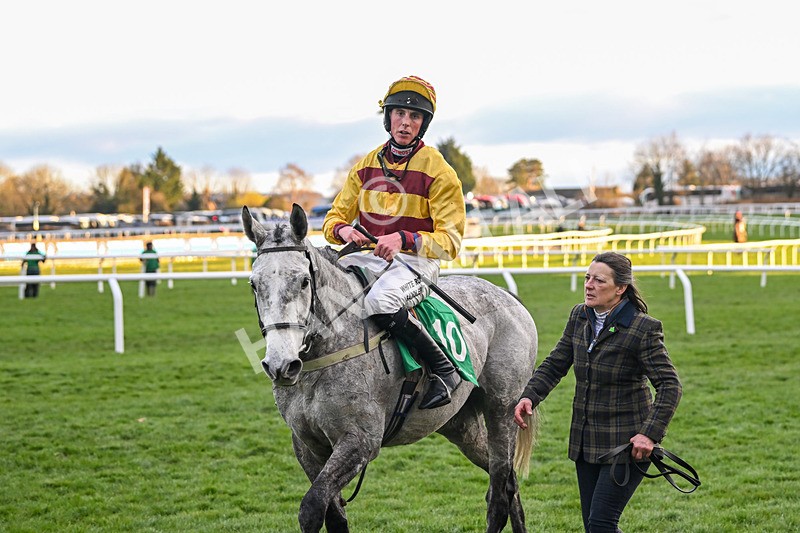 130325-Sine Nomine-WR-2198 - 13th March