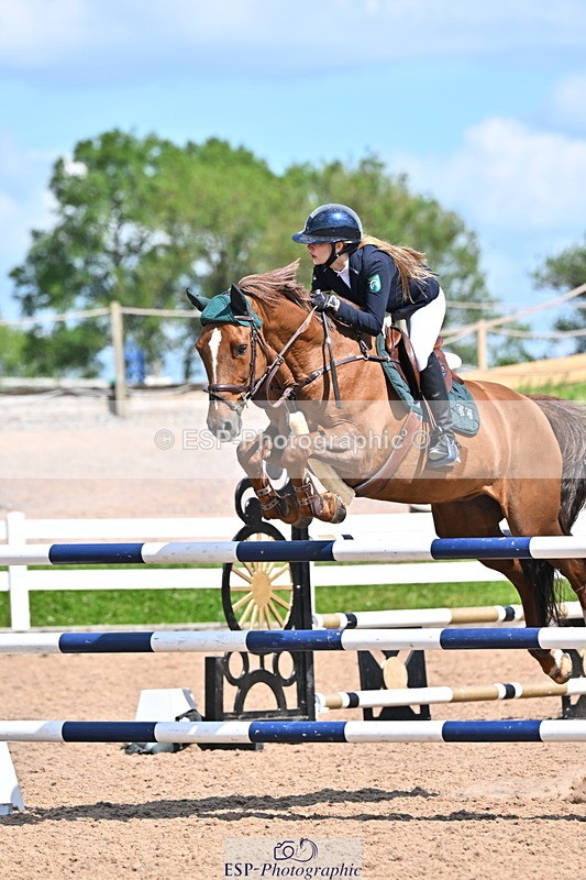 240619A-160012-01085 - Cls 5 Snr Foxhunter and 1.20m Open