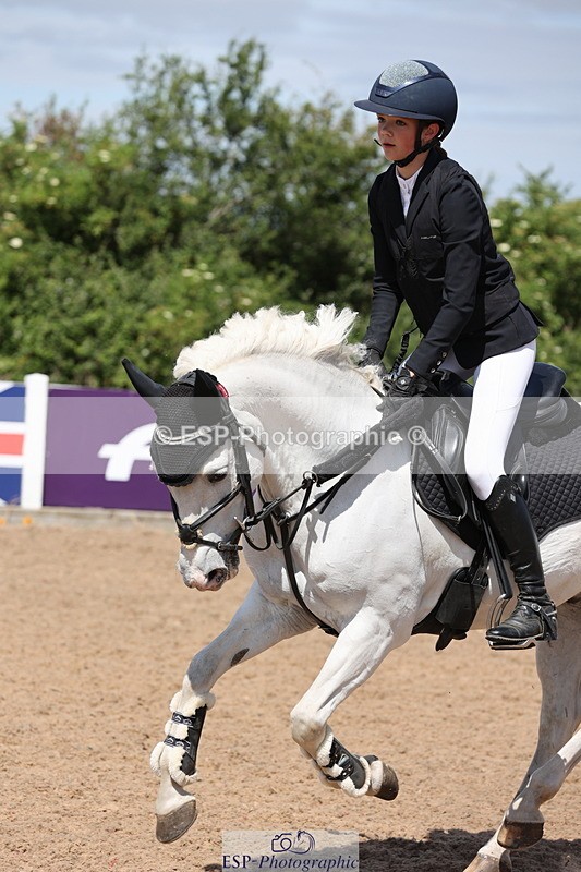 240629A-111220-04445 - Cls 17 Discovery and 90cm Open