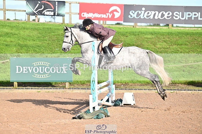 250920-163905-01914 - Cls 23 UnAffiliated 80cm Derby