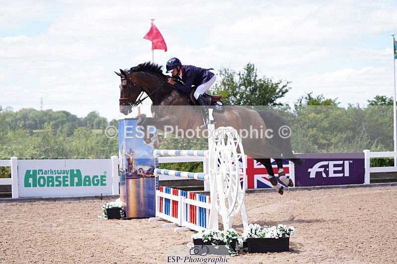 240721A-134848-18543 - Cls 32, YH 6 Yr Olds 1.30m