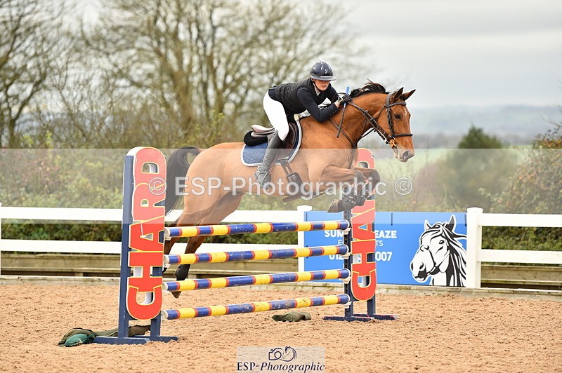 231122A-125612-00377 - Cls 4 Newcomers & 1.10m Open