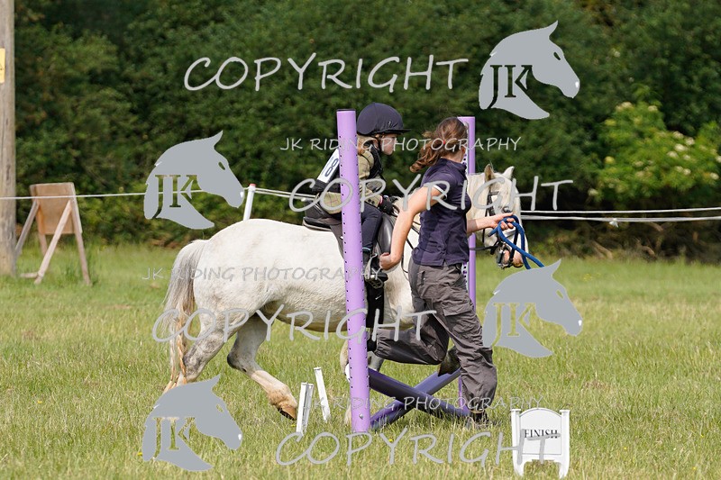 _DSC4408 - CLASS 5 CROSS POLES RING 2