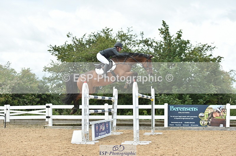 230723A-134136-12114 - Cls 24, 1 Star Gold 1.30m